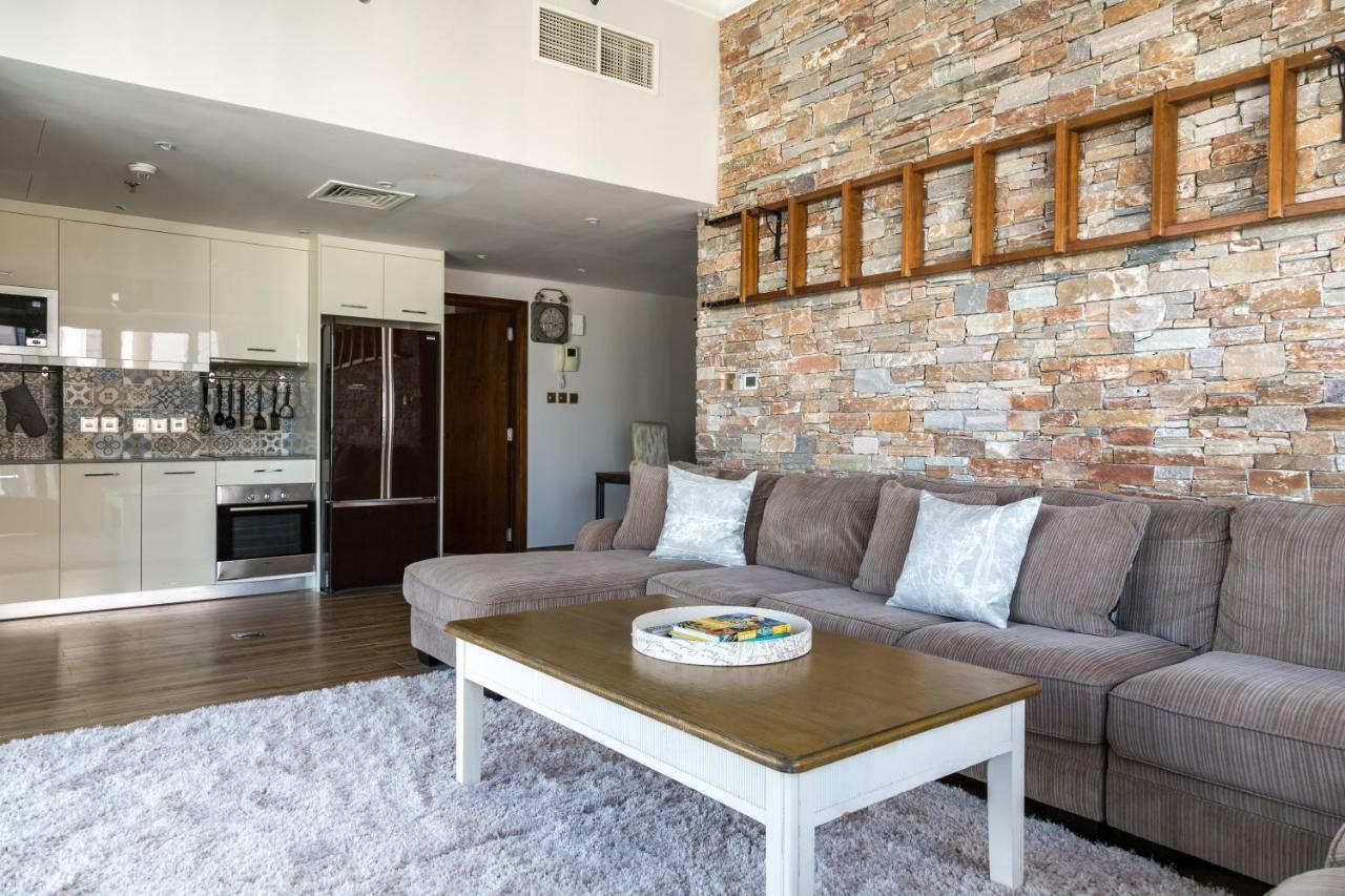 Higuests - 8 Boulevard Apartment