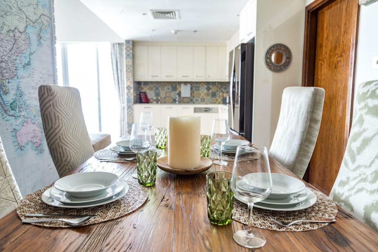 Higuests - 8 Boulevard Apartment Dubai